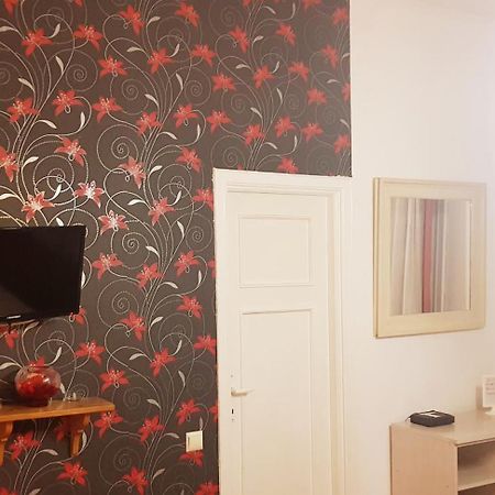 Hospitality Centrum - Nicolae Iorga Bucharest Bilik gambar